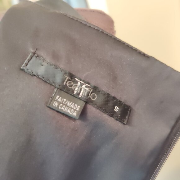 Teenflo Little Black Dress Boat Neck Satin Sheath Sz 8 Made in Canada - Picture 8 of 10